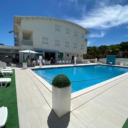 Elite Boutique Hotel Розето-дельи-Абруцци Экстерьер фото