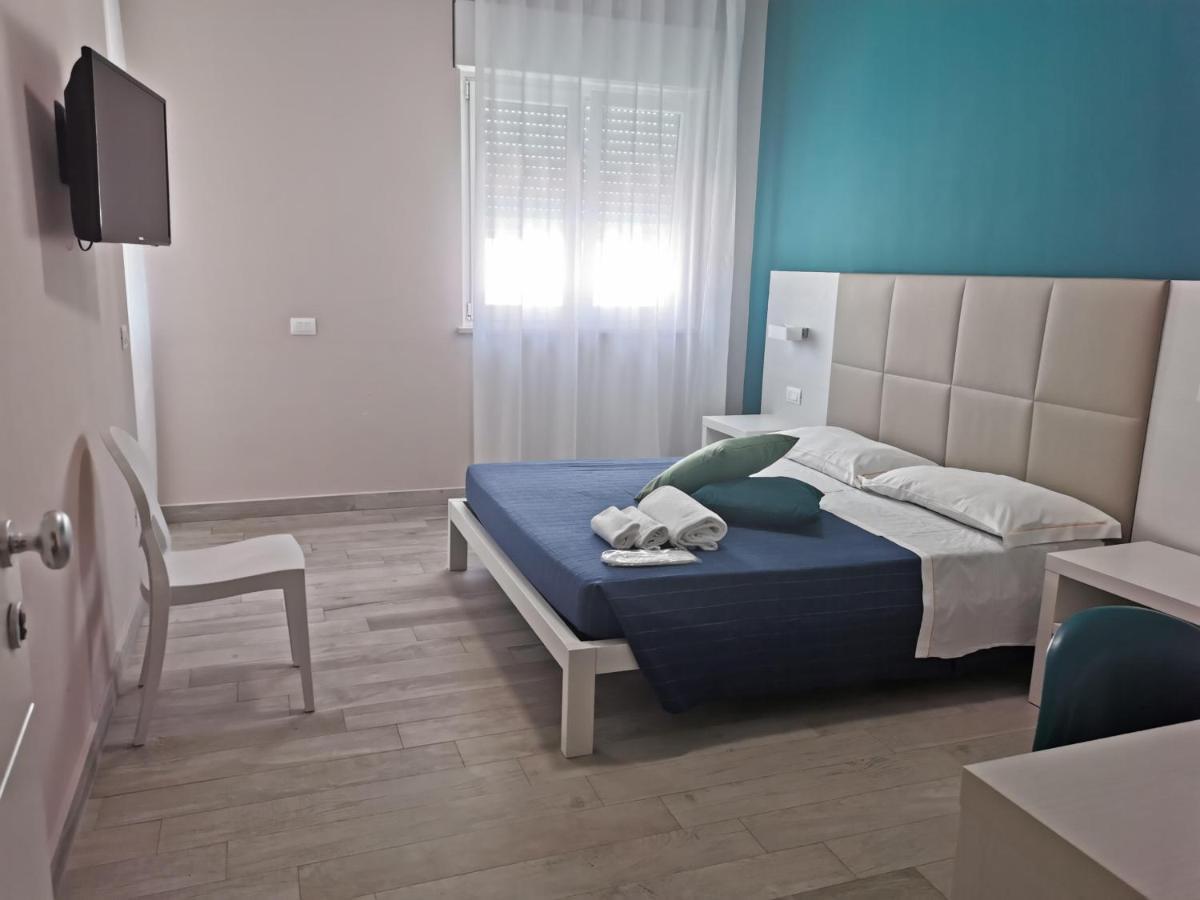 Elite Boutique Hotel Розето-дельи-Абруцци Экстерьер фото
